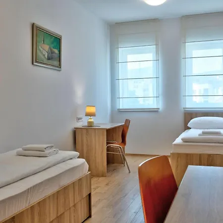 Dompes Alojamento de Acomodação e Pequeno-almoço Mostar