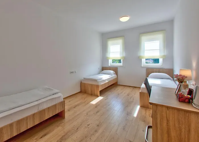 Dompes Bed & Breakfast 4*